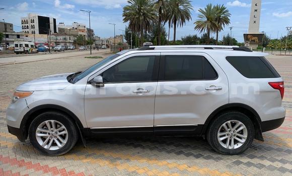 Dieundeu Occasion Ford Explorer Silver Auto in Dakar in Dakar Dieundeu Occasion Ford Explorer Silver Auto in Dakar in Dakar