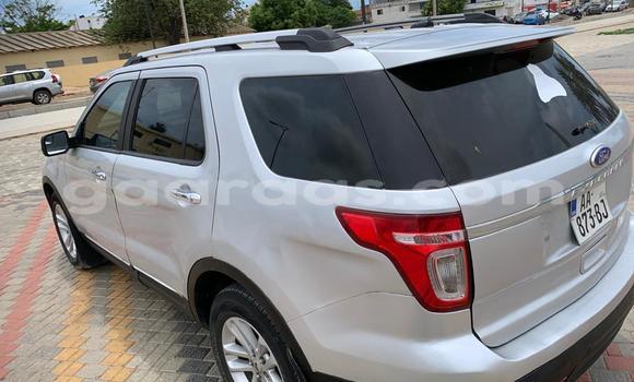 Dieundeu Occasion Ford Explorer Silver Auto in Dakar in Dakar Dieundeu Occasion Ford Explorer Silver Auto in Dakar in Dakar