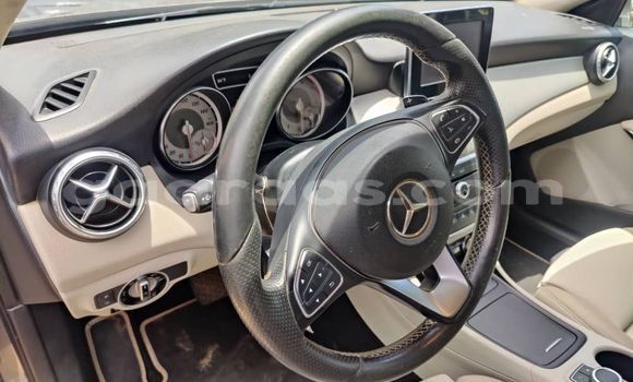 Buy Used Mercedes‒Benz GLA-klasse Beige Car in Dakar in Dakar Buy Used Mercedes‒Benz GLA-klasse Beige Car in Dakar in Dakar