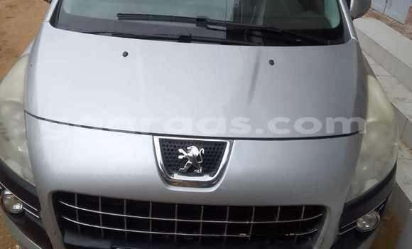 Buy Used Peugeot 3008 Silver Car in Dakar in Dakar Buy Used Peugeot 3008 Silver Car in Dakar in Dakar