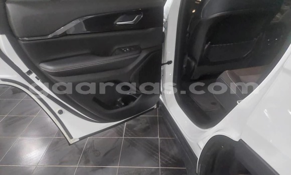 Dieundeu Occasion Jeep Grand Cherokee White Auto in Dakar in Dakar Dieundeu Occasion Jeep Grand Cherokee White Auto in Dakar in Dakar