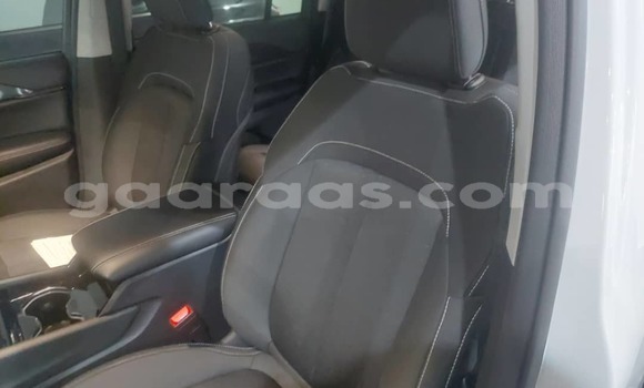 Dieundeu Occasion Jeep Grand Cherokee White Auto in Dakar in Dakar Dieundeu Occasion Jeep Grand Cherokee White Auto in Dakar in Dakar