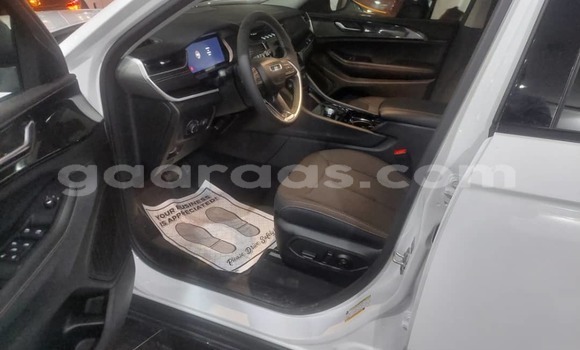 Dieundeu Occasion Jeep Grand Cherokee White Auto in Dakar in Dakar Dieundeu Occasion Jeep Grand Cherokee White Auto in Dakar in Dakar