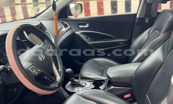 Dieundeu Occasion Hyundai Santa Fe Black Auto in Dakar in Dakar Dieundeu Occasion Hyundai Santa Fe Black Auto in Dakar in Dakar