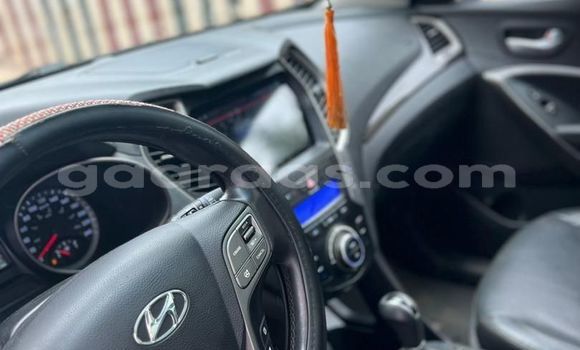 Dieundeu Occasion Hyundai Santa Fe Black Auto in Dakar in Dakar Dieundeu Occasion Hyundai Santa Fe Black Auto in Dakar in Dakar