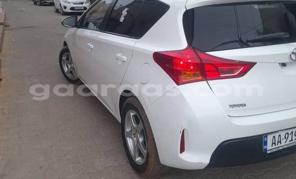 Buy Used Toyota Auris White Car in Dakar in Dakar Buy Used Toyota Auris White Car in Dakar in Dakar