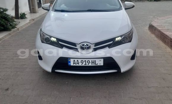 Buy Used Toyota Auris White Car in Dakar in Dakar Buy Used Toyota Auris White Car in Dakar in Dakar
