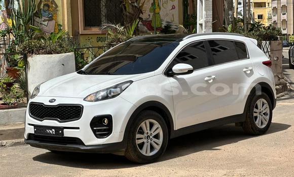 Buy Import Kia Sportage White Car in Dakar in Dakar Buy Import Kia Sportage White Car in Dakar in Dakar