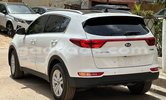 Buy Import Kia Sportage White Car in Dakar in Dakar Buy Import Kia Sportage White Car in Dakar in Dakar