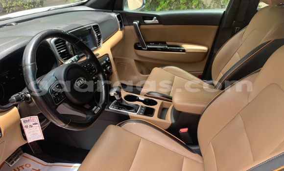 Buy Used Kia Sportage White Car in Dakar in Dakar Buy Used Kia Sportage White Car in Dakar in Dakar