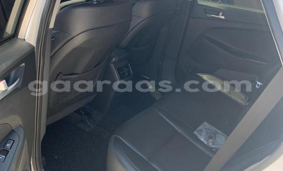 Buy Used Hyundai Tucson White Car in Rufisque in Dakar Buy Used Hyundai Tucson White Car in Rufisque in Dakar