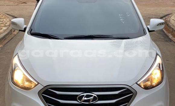 Buy Used Hyundai Tucson White Car in Rufisque in Dakar Buy Used Hyundai Tucson White Car in Rufisque in Dakar