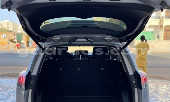 Buy New Toyota RAV4 Silver Car in Rufisque in Dakar Buy New Toyota RAV4 Silver Car in Rufisque in Dakar
