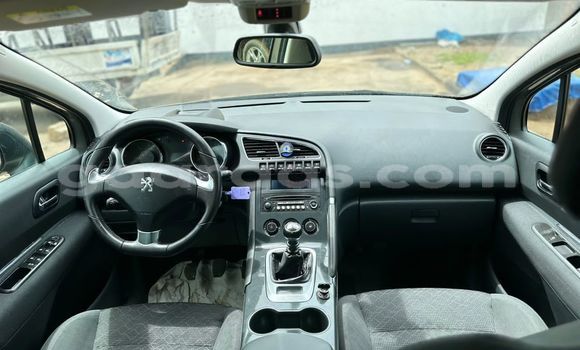 Buy Import Peugeot 3008 Beige Car in Dakar in Dakar Buy Import Peugeot 3008 Beige Car in Dakar in Dakar