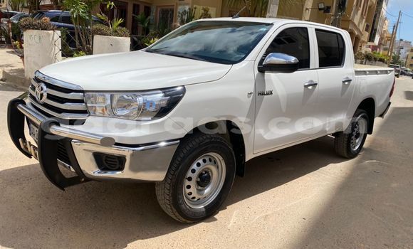Dieundeu Occasion Toyota Hilux White Auto in Dakar in Dakar Dieundeu Occasion Toyota Hilux White Auto in Dakar in Dakar