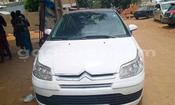 Buy Used Citroen C4 White Car in Dakar in Dakar Buy Used Citroen C4 White Car in Dakar in Dakar