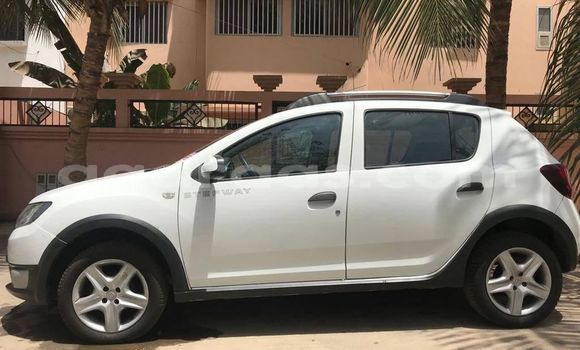 Buy Used Dacia Sandero White Car in Dakar in Dakar Buy Used Dacia Sandero White Car in Dakar in Dakar