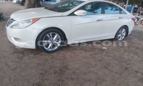 Buy Used Hyundai Sonata White Car in Dakar in Dakar Buy Used Hyundai Sonata White Car in Dakar in Dakar