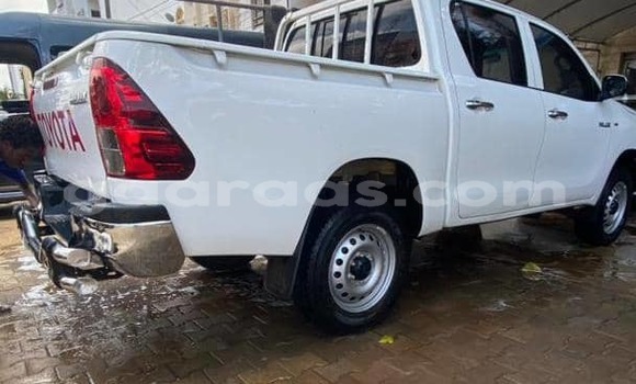 Acheter Occasion Voiture Toyota Hilux Blanc à Dakar, Dakar Acheter Occasion Voiture Toyota Hilux Blanc à Dakar, Dakar
