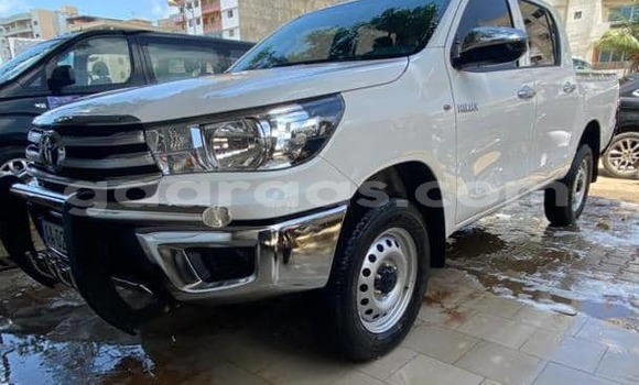 Acheter Occasion Voiture Toyota Hilux Blanc à Dakar, Dakar Acheter Occasion Voiture Toyota Hilux Blanc à Dakar, Dakar