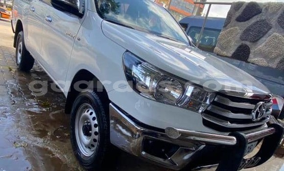 Acheter Occasion Voiture Toyota Hilux Blanc à Dakar, Dakar Acheter Occasion Voiture Toyota Hilux Blanc à Dakar, Dakar