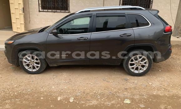 Buy Used Jeep Cherokee Black Car in Dakar in Dakar