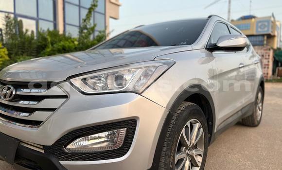 Acheter Import Voiture Hyundai Santa Fe Blanc à Dakar, Dakar Acheter Import Voiture Hyundai Santa Fe Blanc à Dakar, Dakar