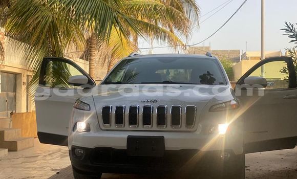 Dieundeu Imported Jeep Cherokee White Auto in Dakar in Dakar Dieundeu Imported Jeep Cherokee White Auto in Dakar in Dakar