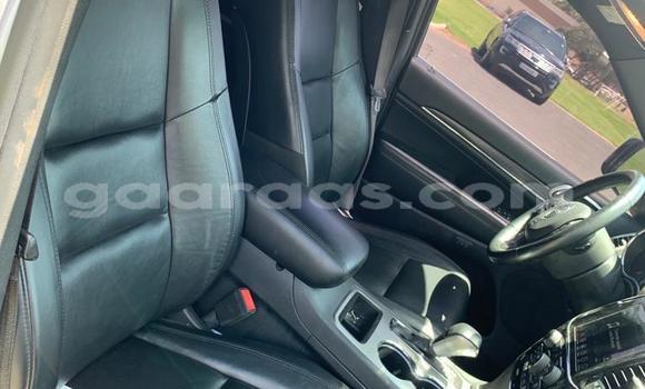 Buy Import Jeep Grand Cherokee Silver Car in Dakar in Dakar Buy Import Jeep Grand Cherokee Silver Car in Dakar in Dakar