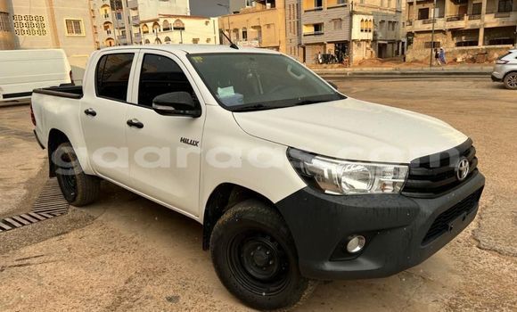 Buy Import Toyota Hilux White Car in Dakar in Dakar Buy Import Toyota Hilux White Car in Dakar in Dakar