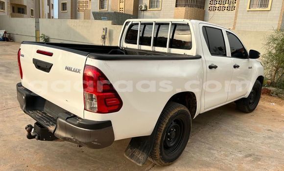 Buy Import Toyota Hilux White Car in Dakar in Dakar Buy Import Toyota Hilux White Car in Dakar in Dakar