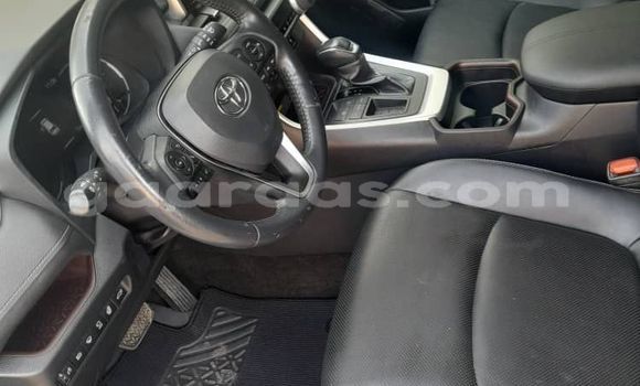 Acheter Import Voiture Toyota RAV4 Blanc à Dakar, Dakar Acheter Import Voiture Toyota RAV4 Blanc à Dakar, Dakar