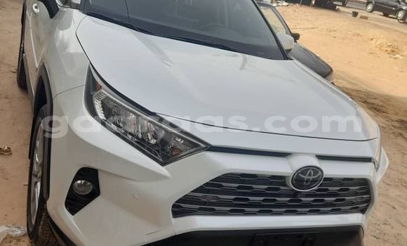 Acheter Import Voiture Toyota RAV4 Blanc à Dakar, Dakar Acheter Import Voiture Toyota RAV4 Blanc à Dakar, Dakar