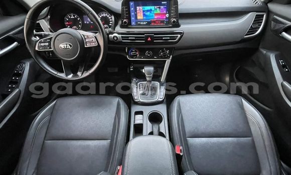 Dieundeu Imported Kia Sephia White Auto in Dakar in Dakar Dieundeu Imported Kia Sephia White Auto in Dakar in Dakar