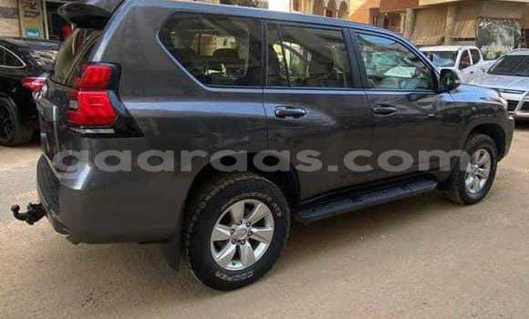 Acheter Import Voiture Toyota Land Cruiser Prado Noir à Dakar, Dakar Acheter Import Voiture Toyota Land Cruiser Prado Noir à Dakar, Dakar