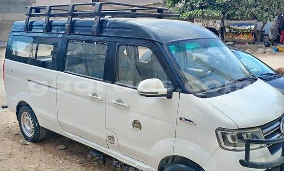 Acheter Occasion Voiture Hyundai H1 Blanc à Dakar, Dakar