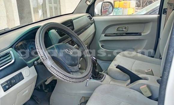 Buy Used Hyundai H1 White Car in Dakar in Dakar Buy Used Hyundai H1 White Car in Dakar in Dakar