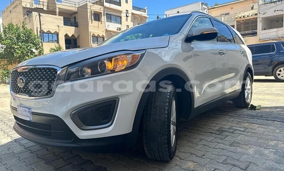 Dieundeu Occasion Kia Sorento White Auto in Dakar in Dakar Dieundeu Occasion Kia Sorento White Auto in Dakar in Dakar
