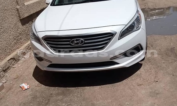 Buy Used Hyundai Sonata White Car in Dakar in Dakar