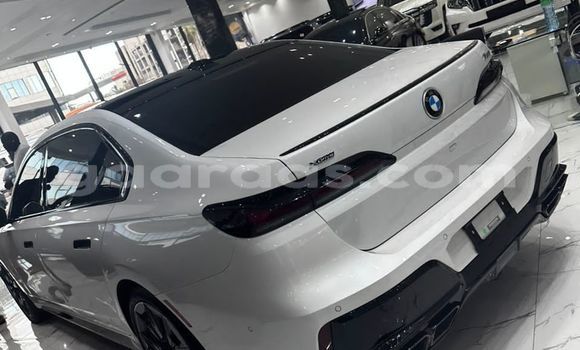 Buy Import BMW 7-Series White Car in Dakar in Dakar Buy Import BMW 7-Series White Car in Dakar in Dakar