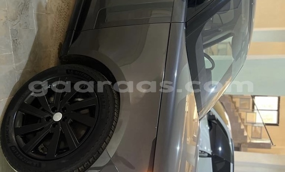 Buy Import Land Rover Range Rover Vogue Silver Car in Dakar in Dakar Buy Import Land Rover Range Rover Vogue Silver Car in Dakar in Dakar