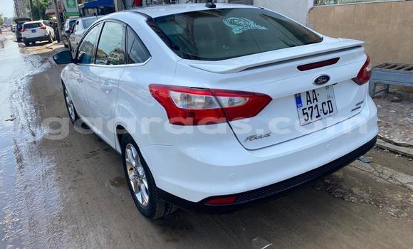 Acheter Occasion Voiture Ford Focus Blanc à Dakar, Dakar Acheter Occasion Voiture Ford Focus Blanc à Dakar, Dakar