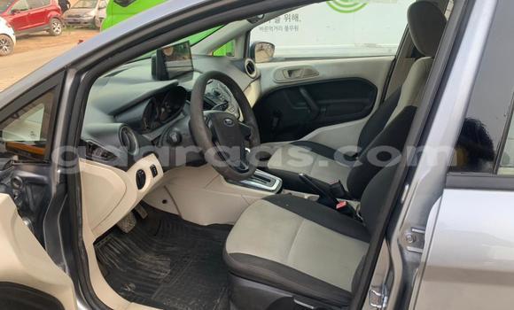 Acheter Occasion Voiture Ford Fiesta Gris à Dakar, Dakar Acheter Occasion Voiture Ford Fiesta Gris à Dakar, Dakar