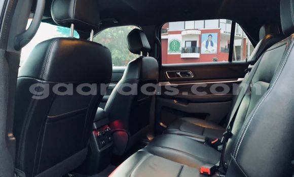 Acheter Import Voiture Ford Explorer Noir à Dakar, Dakar Acheter Import Voiture Ford Explorer Noir à Dakar, Dakar