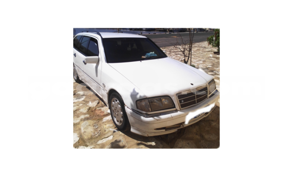 Acheter Occasion Voiture Mercedes Viano Blanc à Dakar, Dakar Acheter Occasion Voiture Mercedes Viano Blanc à Dakar, Dakar