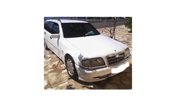 Acheter Occasion Voiture Mercedes Viano Blanc à Dakar, Dakar Acheter Occasion Voiture Mercedes Viano Blanc à Dakar, Dakar