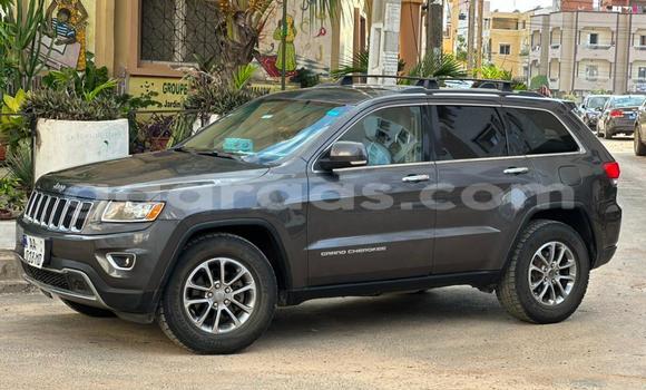 Dieundeu Occasion Jeep Grand Cherokee Silver Auto in Dakar in Dakar Dieundeu Occasion Jeep Grand Cherokee Silver Auto in Dakar in Dakar