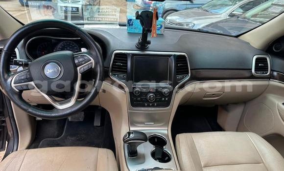 Dieundeu Occasion Jeep Grand Cherokee Silver Auto in Dakar in Dakar Dieundeu Occasion Jeep Grand Cherokee Silver Auto in Dakar in Dakar