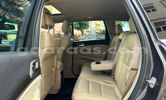 Dieundeu Occasion Jeep Grand Cherokee Silver Auto in Dakar in Dakar Dieundeu Occasion Jeep Grand Cherokee Silver Auto in Dakar in Dakar