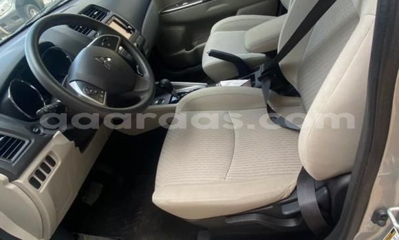 Acheter Import Voiture Mitsubishi Outlander Gris à Dakar, Dakar Acheter Import Voiture Mitsubishi Outlander Gris à Dakar, Dakar